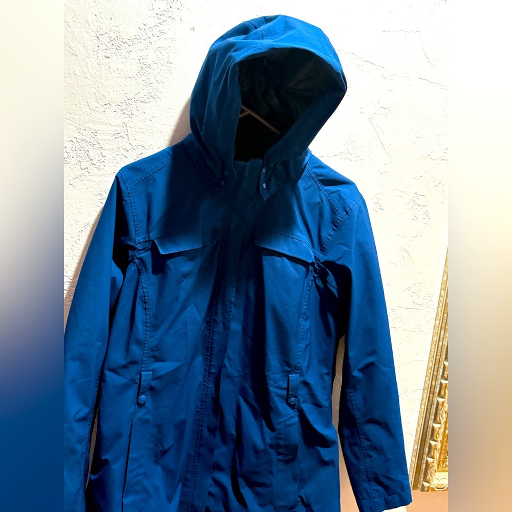 Women’s REI Deep Blue Belltown multi-zip all weather wind/rain breaker coat